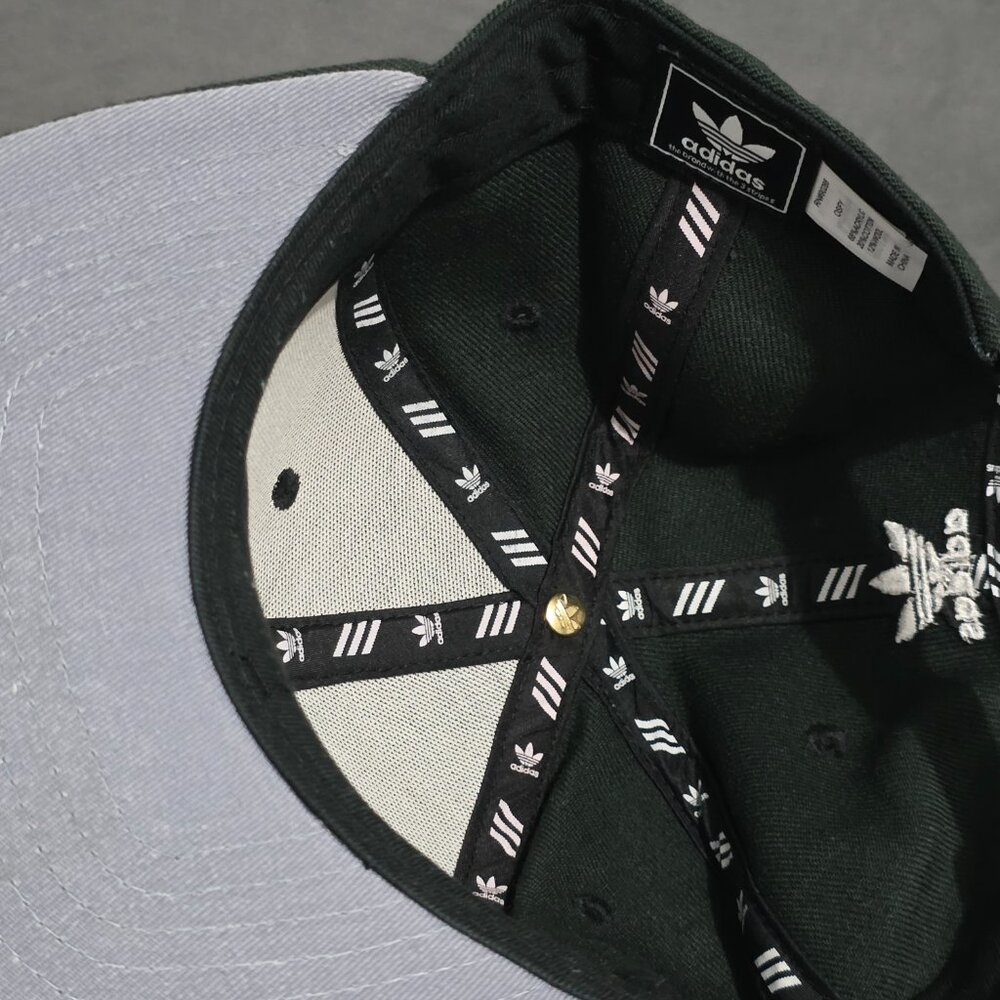 Adidas Kids Hat – Child Size 4–7 – Excellent Used Condition - Picture 3 of 4